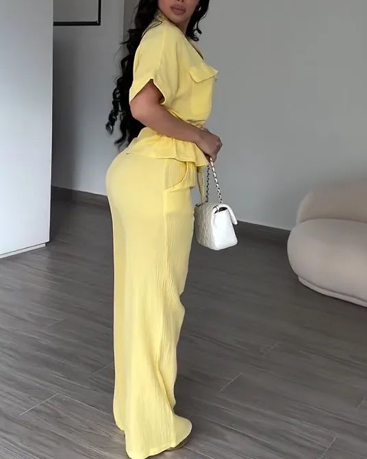 Conjuntos de dos piezas para mujer: camisa de manga corta con cordón ajustable y pantalón ancho con bolsillos.